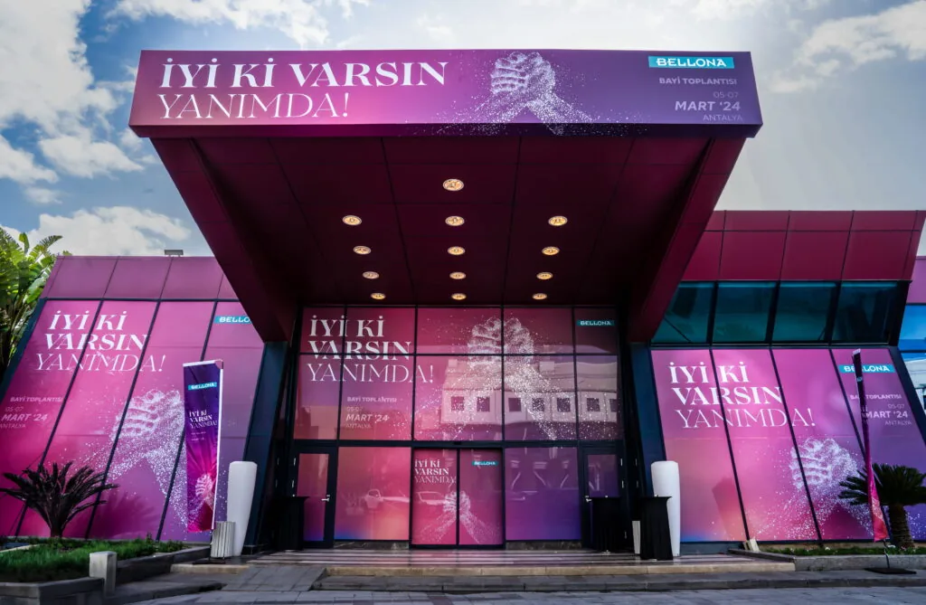 Hotel building façade fully wrapped in one-way vision graphics for the Bellona dealer meeting, Türkiye